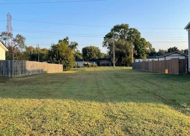 Property at 2225 Hunters Point Dr, Granite City, IL 62040