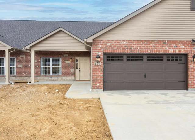 Property at 192 Santa Elena Dr, Wentzville, MO 63385, 2 beds, 2 baths