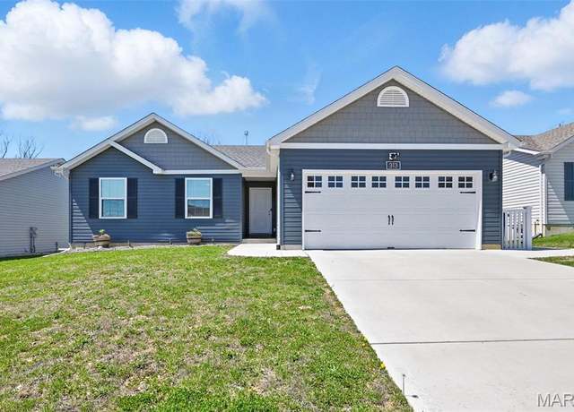 Property at 313 Plymouth Dr, Wright City, MO 63390, 3 beds, 2 baths