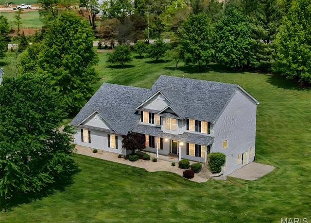 Property at 107 Crocket Creek Dr, Wentzville, MO 63385, 4 beds, 4.5 baths