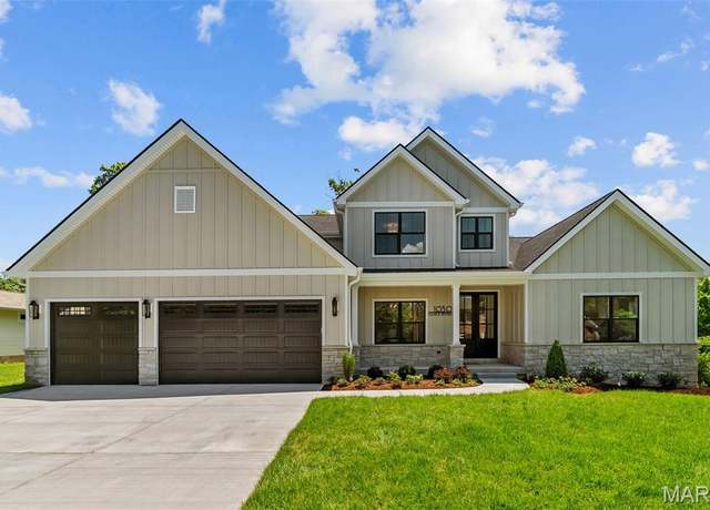 Property at 1050 Couch Ave, St Louis, MO 63122, 5 beds, 4.5 baths