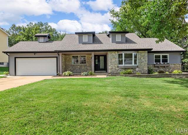 Property at 2127 Park Forest Dr, Chesterfield, MO 63017, 5 beds, 3 baths
