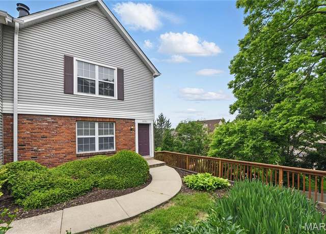 Property at 1771 Florine Blvd, St Charles, MO 63303, 2 beds, 1.5 baths