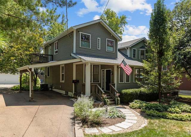 Property at 438 Miriam Ave, St Louis, MO 63122, 3 beds, 2.5 baths