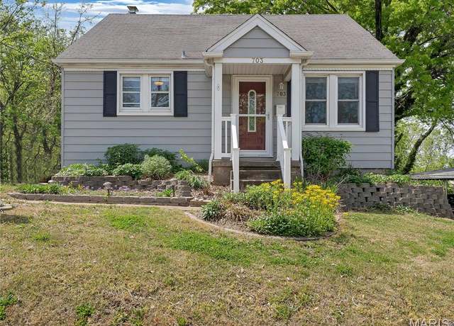 Property at 703 Clay St, Washington, MO 63090, 3 beds, 1 bath