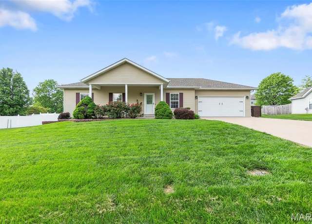 Property at 2363 Cheetah Ln, Cape Girardeau, MO 63701, 3 beds, 3 baths