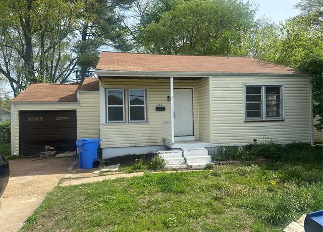 Property at 737 Charbonier Rd, Florissant, MO 63031, 3 beds, 2 baths