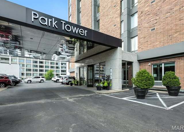 Property at 200 S Brentwood Blvd Unit 15C, Clayton, MO 63105, 1 bed, 2 baths