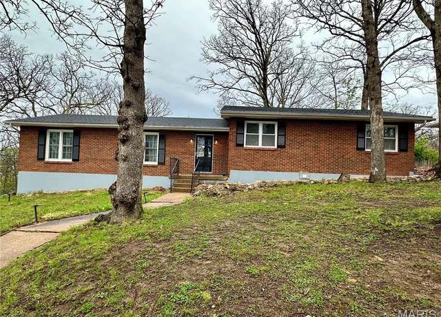 Property at 1311 Woodlawn Dr, Rolla, MO 65401, 3 beds, 2 baths