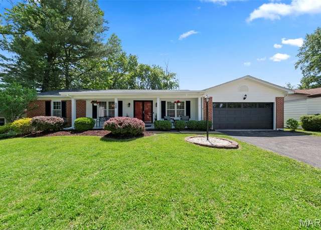 Property at 1786 Sprucedale Dr, St Louis, MO 63146, 4 beds, 2 baths