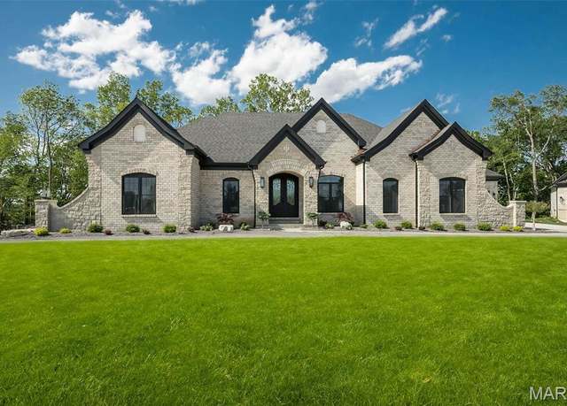 Property at 805 Silver Buck Ln, Chesterfield, MO 63005, 3 beds, 3.5 baths
