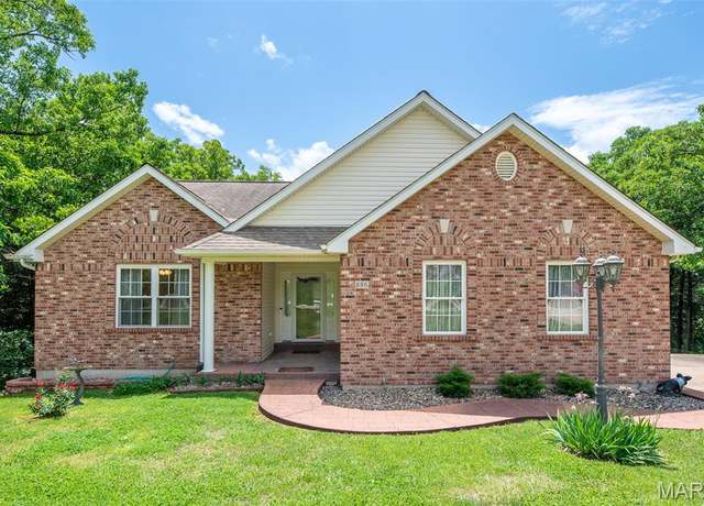 Property at 886 Stone Gate Dr, De Soto, MO 63020, 3 beds, 2 baths