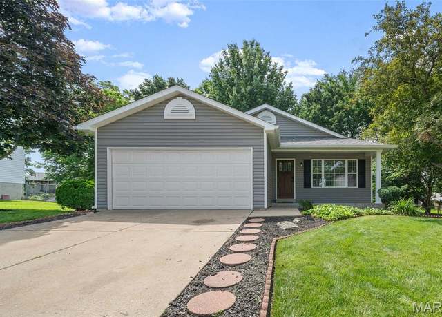 Property at 684 Ballantrae Dr, Wentzville, MO 63385, 3 beds, 2 baths