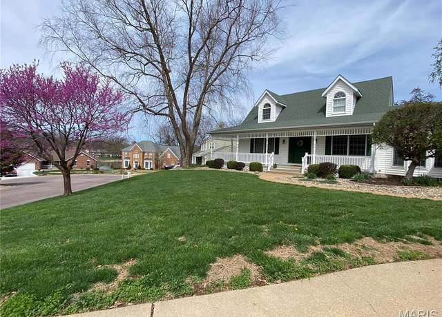 Property at 1 Wheatly Ct, Washington, MO 63090, 4 beds, 3 baths
