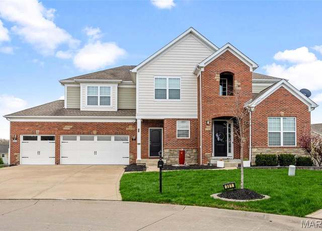 Property at 351 Oak Stand Ct, Chesterfield, MO 63005, 6 beds, 4.5 baths