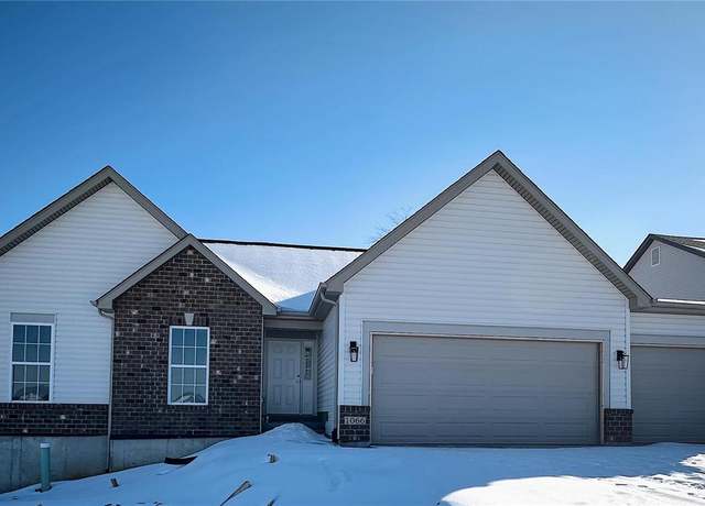 Property at 1066 Bloomfield Dr, Eureka, MO 63025, 3 beds, 2.5 baths