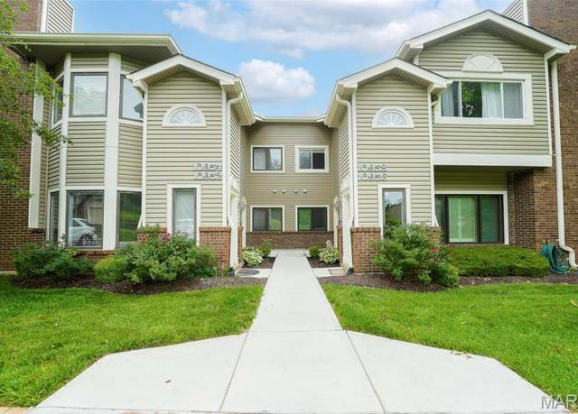 Property at 10952 Vauxhall Dr, Creve Coeur, MO 63146, 2 beds, 2 baths