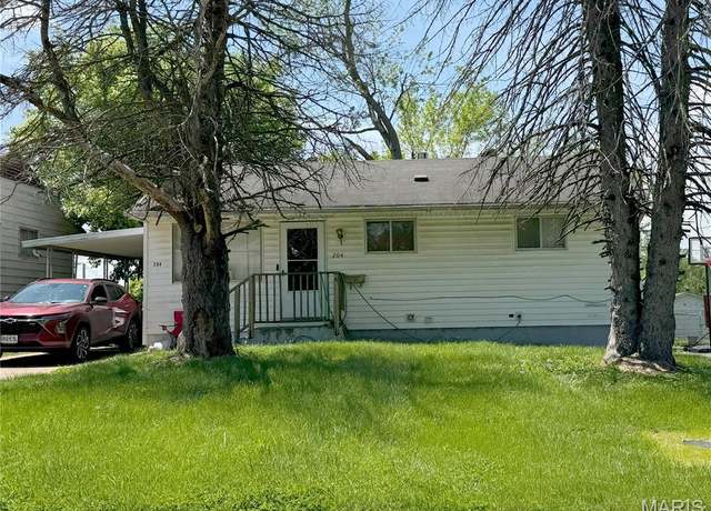 Property at 204 Grampian Rd, Unincorporated, MO 63137, 3 beds, 1 bath
