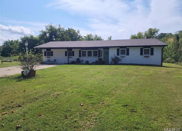 Property at 1028 County Road 606, Cape Girardeau, MO 63701, 4 beds, 2 baths