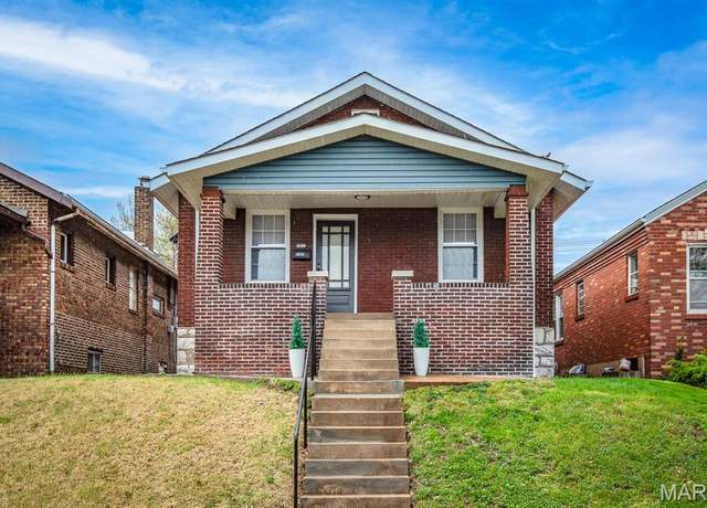 Property at 4106 Quincy St, St Louis, MO 63116, 2 beds, 2 baths