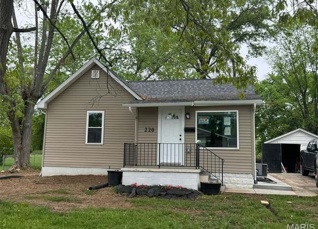 Property at 220 Virginia St, Bethalto, IL 62010, 2 beds, 1 bath
