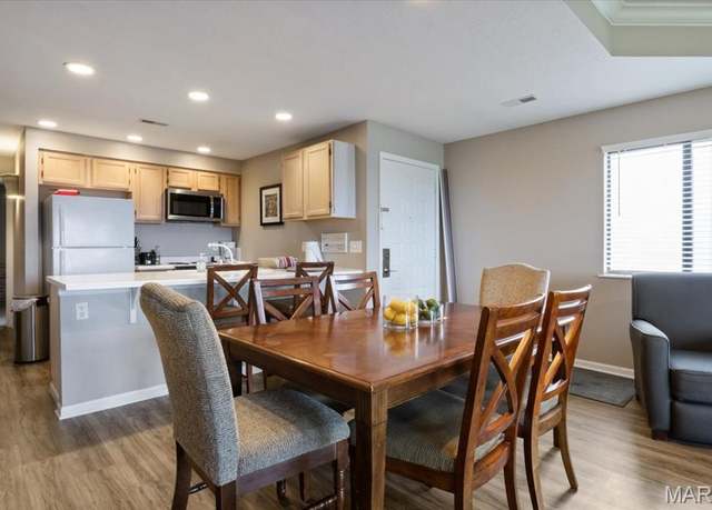 Property at 33 Monterey Dr Unit 2A, Lake Ozark, MO 65049, 3 beds, 3 baths