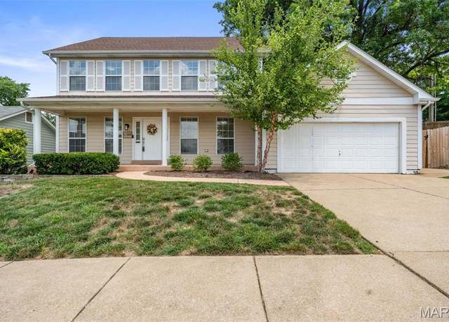 Property at 12101 Fahrpark Ln, St Louis, MO 63146, 4 beds, 3.5 baths