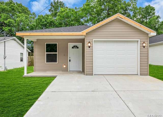 Property at 1336 Casey Ave, St Clair, MO 63077, 3 beds, 2 baths
