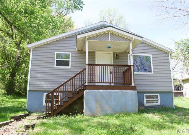 Property at 708 Dodd Rd, Waynesville, MO 65583, 2 beds, 1 bath