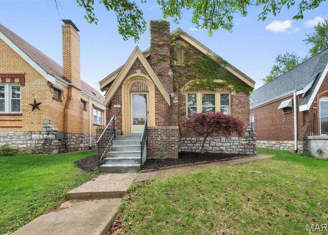 Property at 5648 Pernod Ave, St Louis, MO 63139, 2 beds, 1 bath