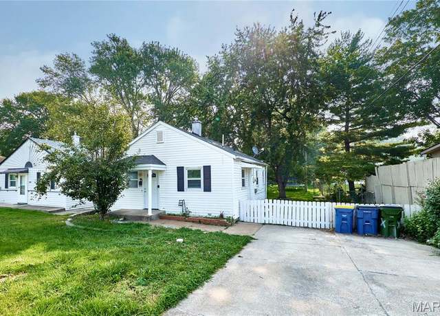 Property at 3346 Saint Joachim Ln, St Ann, MO 63074, 2 beds, 1 bath