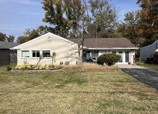 Property at 11327 Manchester, Kirkwood, MO 63122, 2 beds, 1 bath