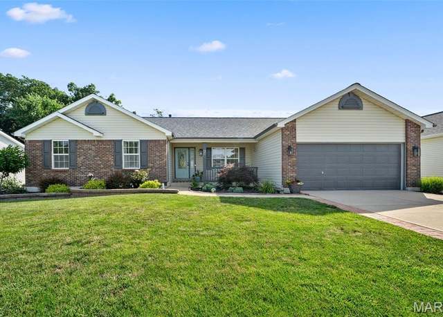 Property at 638 Big Bend Dr, Wentzville, MO 63385, 4 beds, 3 baths