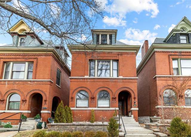 Property at 3655 Botanical Ave, St Louis, MO 63110, 4 beds, 2 baths