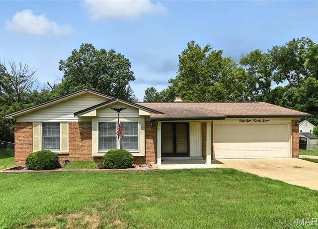 Property at 5827 Bridleford Ln, Unincorporated, MO 63129, 3 beds, 2 baths