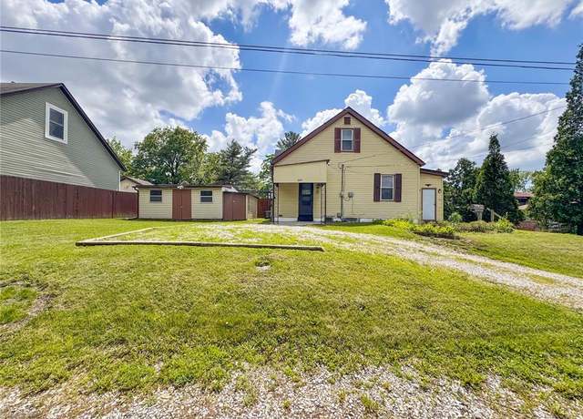 Property at 820 N Charles St, Belleville, IL 62220, 2 beds, 1 bath