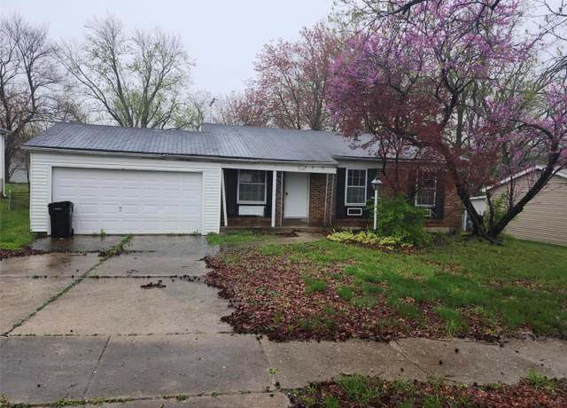 Property at 6081 Silver Fox Dr, Florissant, MO 63034, 3 beds, 1 bath
