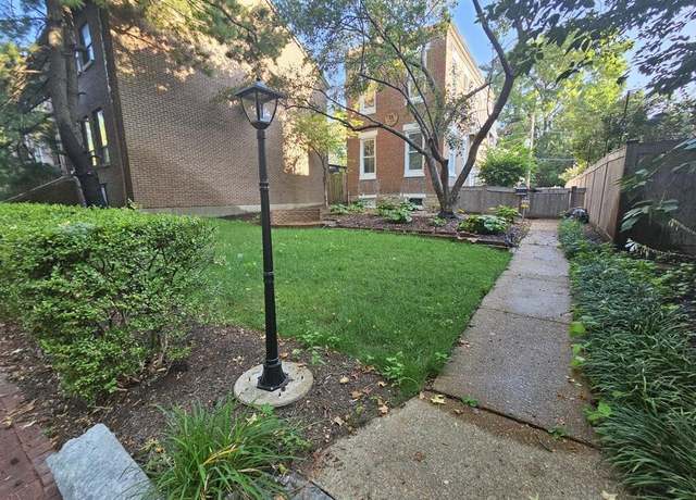 Property at 921 Morrison Ave, St Louis, MO 63104, 3 beds, 2.5 baths