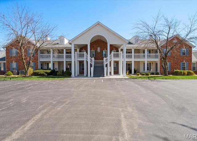 Property at 260 Waterside Dr, Wildwood, MO 63040, 3 beds, 2 baths