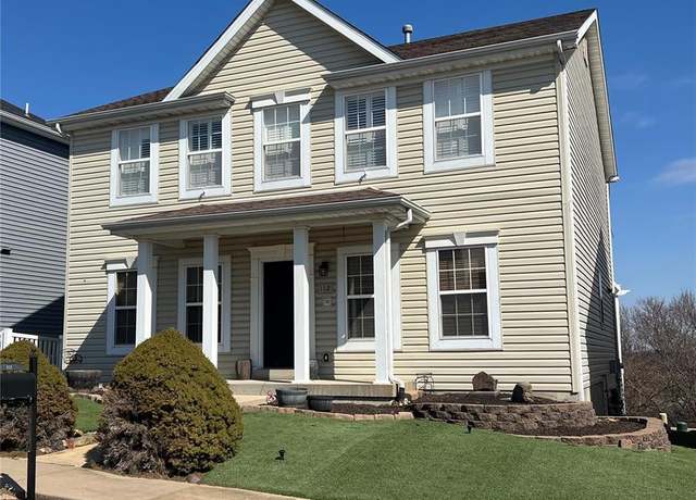 Property at 112 Sophie Ln, Arnold, MO 63010, 3 beds, 2.5 baths