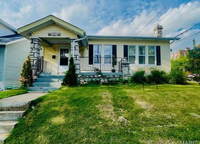 Property at 4317 Osceola St, St Louis, MO 63116, 2 beds, 1 bath