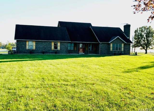 Property at 15020 Jamestown Rd, Breese, IL 62230, 3 beds, 4 baths
