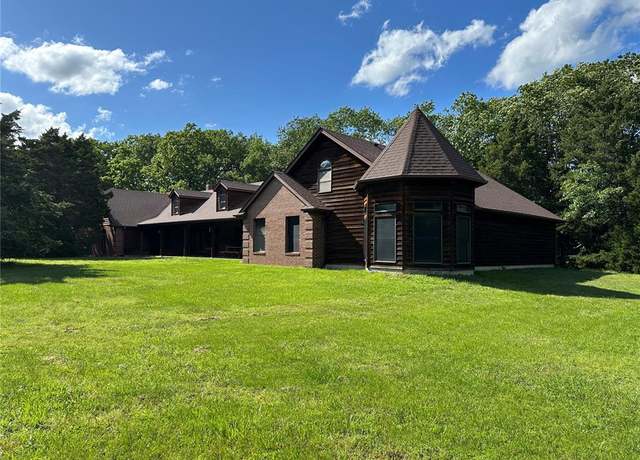 Property at 2117 Sunshine Blvd, Owensville, MO 65066, 3 beds, 2 baths