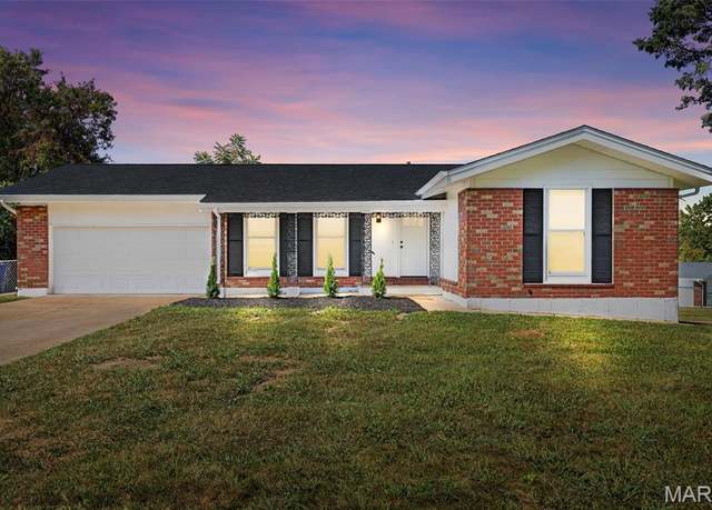 Property at 11519 Galba Dr, Florissant, MO 63033, 4 beds, 2 baths
