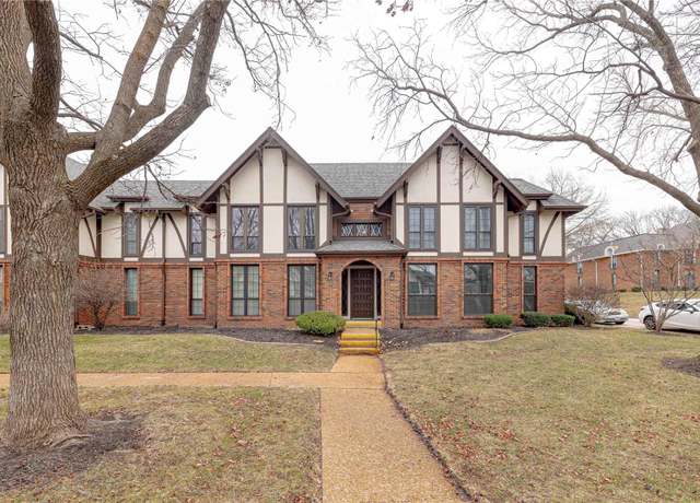 Property at 917 Claytonbrook Dr #3, Ballwin, MO 63011, 2 beds, 2 baths