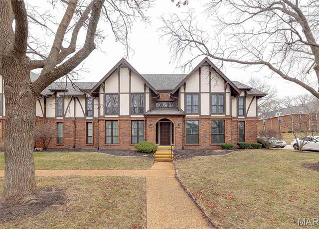 Property at 917 Claytonbrook Dr #3, Ballwin, MO 63011, 2 beds, 2 baths
