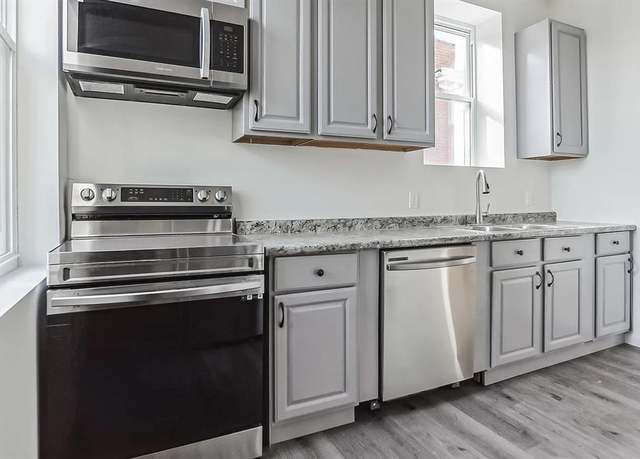 Property at 3304 Utah St, St Louis, MO 63118, 8 beds, 4 baths