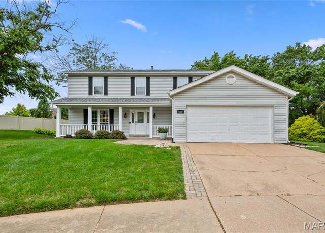 Property at 551 Lering Ct, Ballwin, MO 63011, 4 beds, 3 baths
