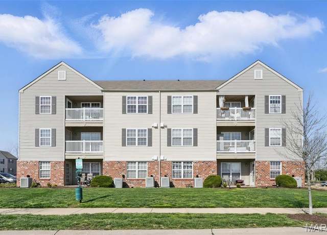 Property at 6124 Welsh Dr, Lake St Louis, MO 63367, 2 beds, 2 baths