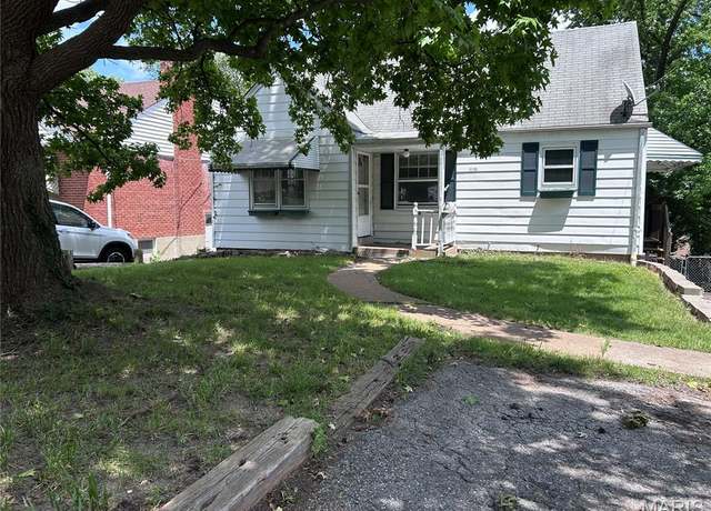 Property at 440 N Elizabeth Ave, Ferguson, MO 63135, 3 beds, 2 baths